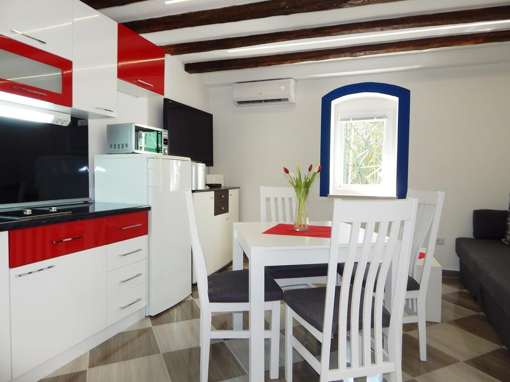 Karmen'S Apartment One Σπλιτ Εξωτερικό φωτογραφία