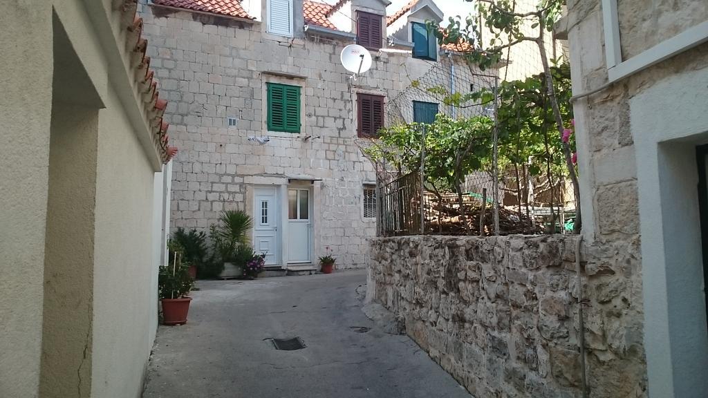 Karmen'S Apartment One Σπλιτ Εξωτερικό φωτογραφία