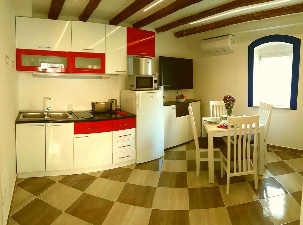 Karmen'S Apartment One Σπλιτ Εξωτερικό φωτογραφία
